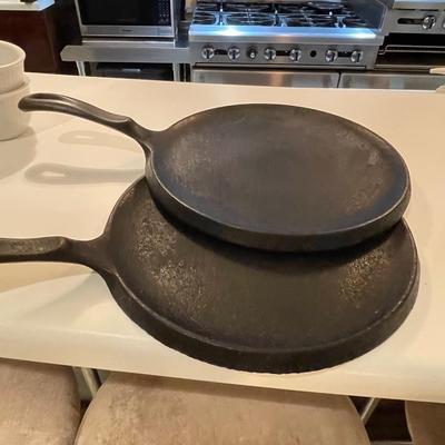 Two Vintage Wagner 1891 Collection Cast Iron Farm Fresh Skillets