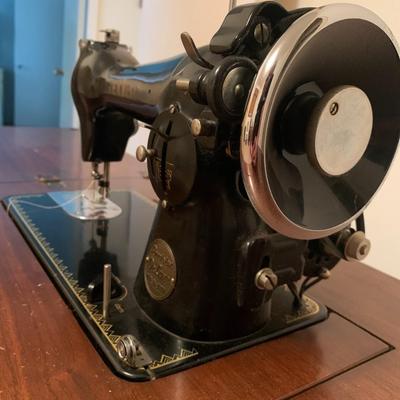 Sew Best Sewing Machine & Desk