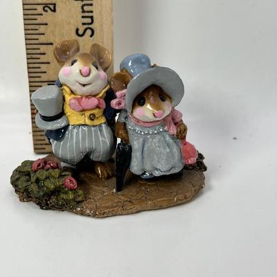 Wee Forest Folk Lord and Lady Mousebatten M-195