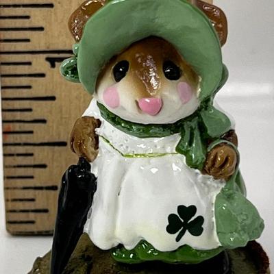 Wee Forest Folk Folk Lady M-195b