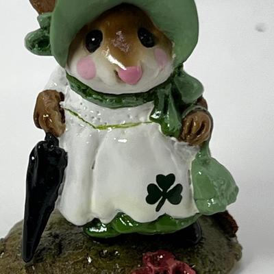 Wee Forest Folk Folk Lady M-195b