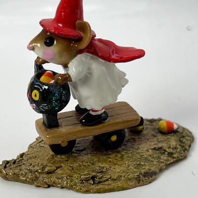 Wee Forest Folk Scootin with the Loot M-296