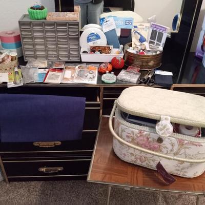 LOT 60  NEW SEWING CASE, DRAWER ORGANIZER AND SEWING NOTIONS  (1st bdr)
