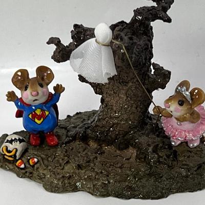 Wee Forest Folk Sisters Ghostly Trick
