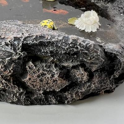 Lilliput Lane Koi Pond with Water Lillies