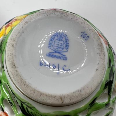 Bone China Herend Strawberry Finial Openwork Ball