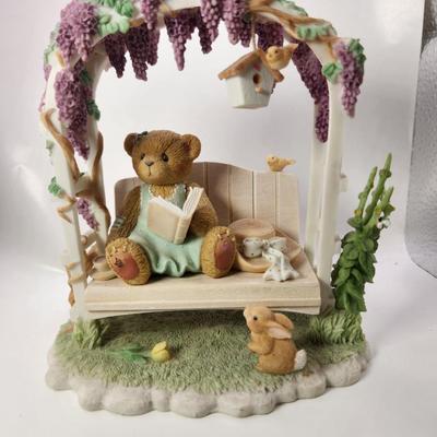 Cherished Teddies 2002 Members only  Genevieve, #CT024