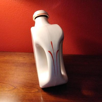 Vintage Universal Cambridge China Red Cattail 32 Oz Canteen Jug with Stopper