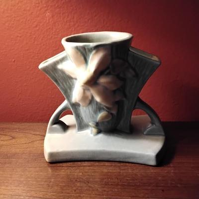 Vintage Roseville Pottery Blue Clematis Triple Vase - #192-5 Circa 1940's