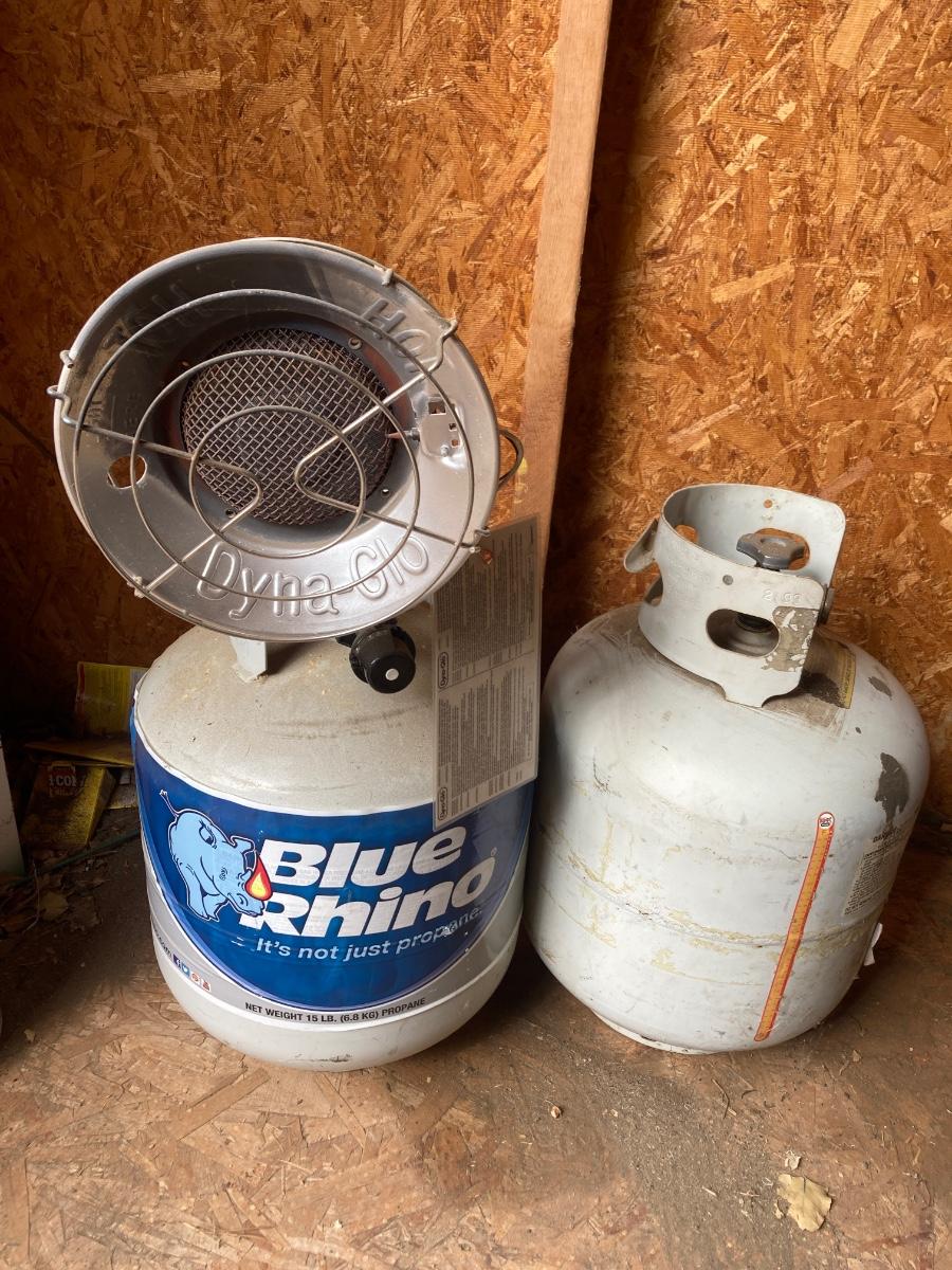 LOT 96 LP SPACE HEATER AND PROPANE BOTTLES | EstateSales.org