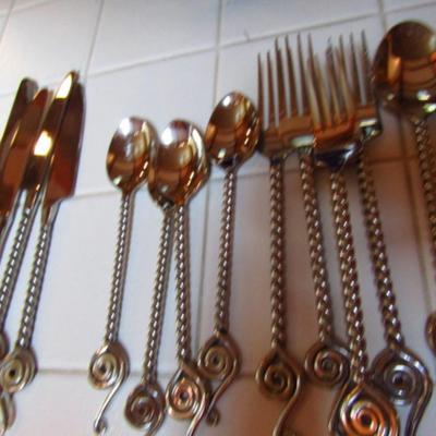 Stainless Steel Flatware with Decorative Handle- 20 Pieces