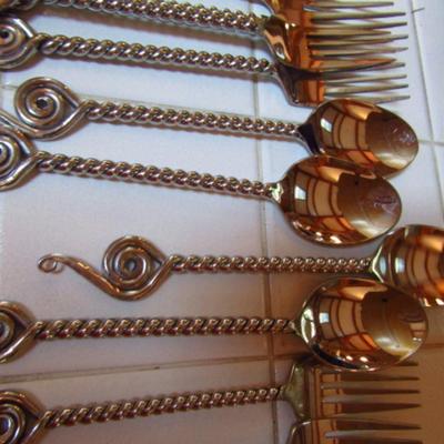 Stainless Steel Flatware with Decorative Handle- 20 Pieces
