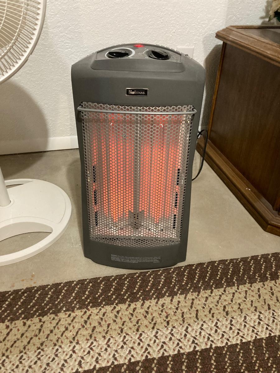 LOT 72 HOLMES HEATER AND GALAXY OSCILLATING FAN (Basement