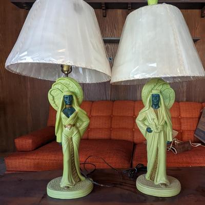 Vintage Chalkware Table Lamp Set of 2