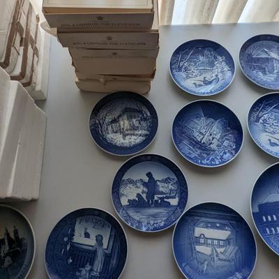 Bing and Grondahl Copenhagen Porcelain plates- Lot of 30