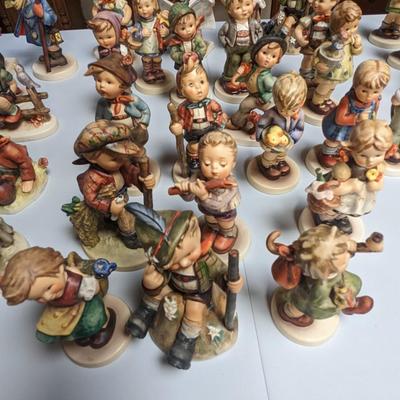 Hummel Figurines- Lot of 105 pieces in various sizes