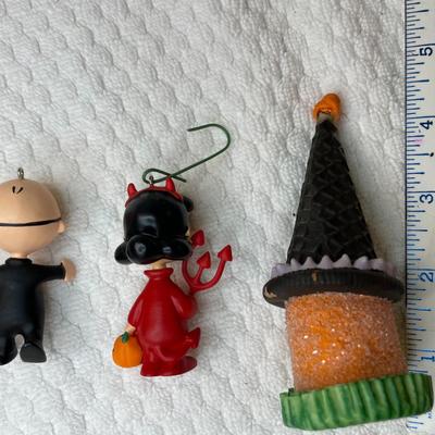 Peanuts Characters Ornaments and Treat Lot