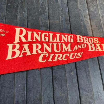 BARNUM AND BAILEY/RINGLING BROTHERS