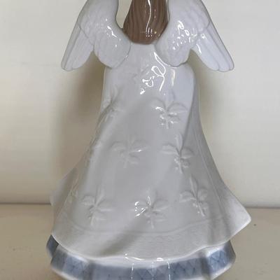 Lladro Angelic Melody-Angel With Mandolin Tree Topper