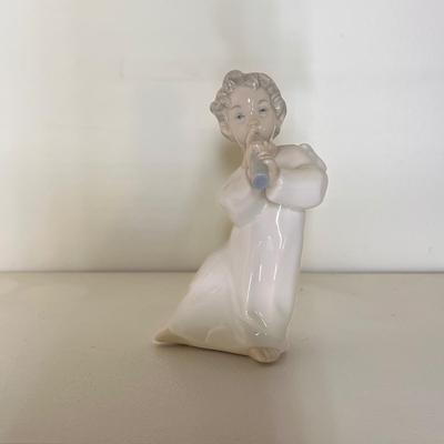 Lladro Angel With Flute Figurine