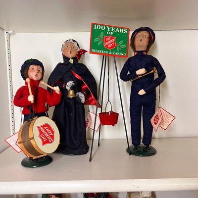4 Piece lot Byers Choice Salvation Army Figures