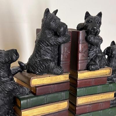 Scotty Dogs On Books Bookends
