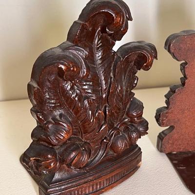 Syrocco Wood Plume Bookends