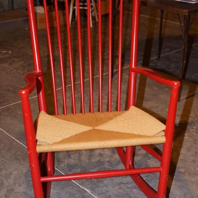 SCANDINAVIAN ROPE SEAT ROCKER /RED