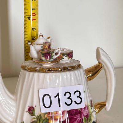 Royal Albert Doulton Old Country Roses Mini Teapot Floral Decorative Tea