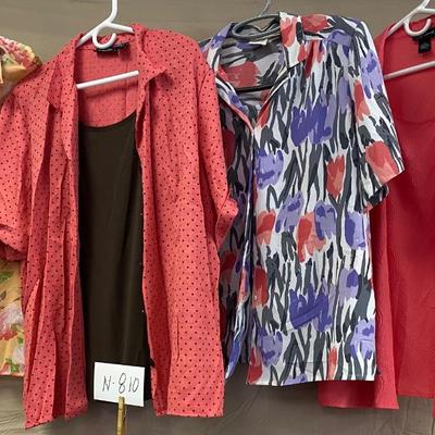 2 XL Ladies Tops