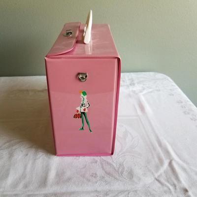 Barbie lunch box. 1994 by Matel. READ DETAILS