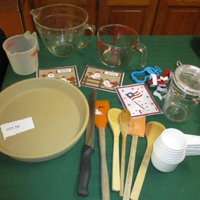 Pampered Chef Stone Pie Plate/Various Kitchen