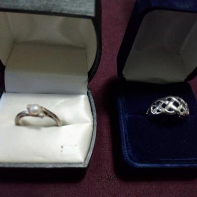 LOT 21  TWO STERLING SILVER LADIES RINGS
