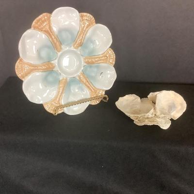 6005 Vintage Oyster Plate and Oyster Shell cluster