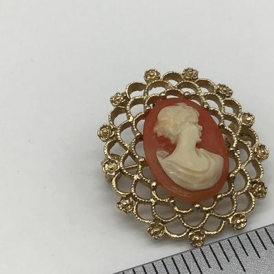 Sarah Coventry Brooch or Pendant