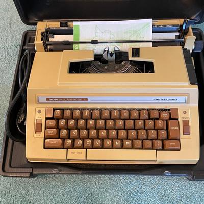 Typewriters Through the Ages  (GR-NM)