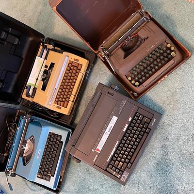 Typewriters Through the Ages  (GR-NM)