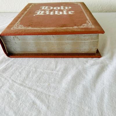 Bibles, Christian Books and More (GRB-JM)