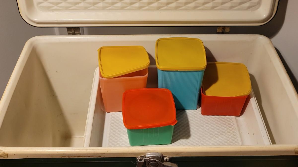 Lot 81 Vintage Green Metal Coleman Cooler with Insert Tray & Containers