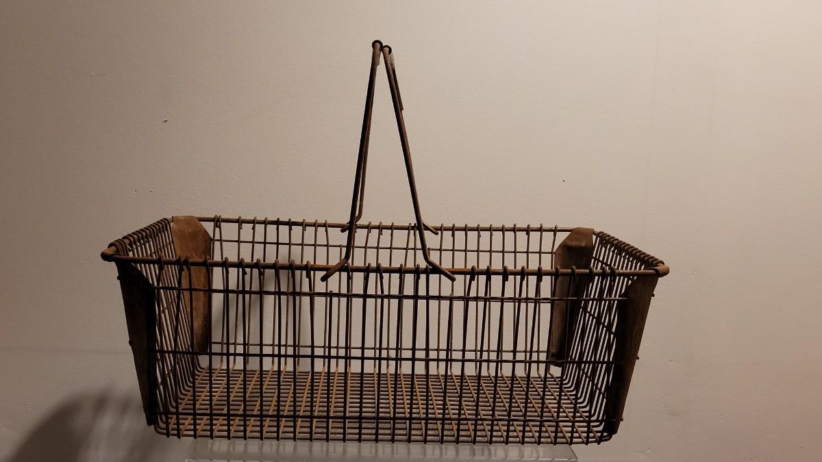 Lot 89 Antique/Vintage Handheld Shopping Basket