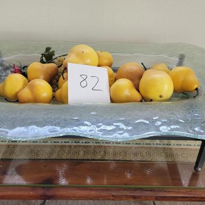Serving platter with pears