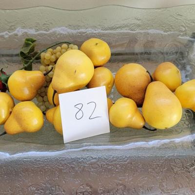 Serving platter with pears