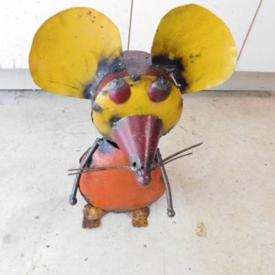 Metal Garden Art Mouse