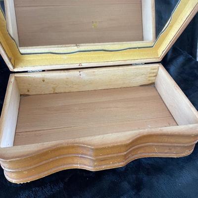 Wooden Box Collection   (GR-NM)