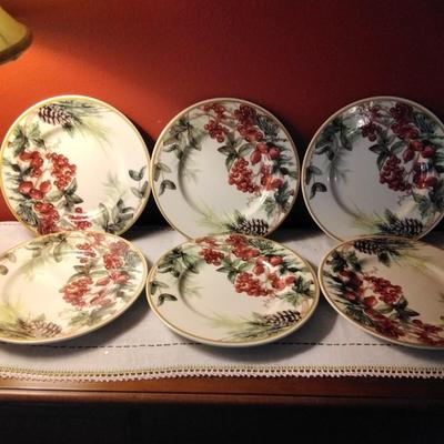 Botanical Wreath by WILLIAMS-SONOMA Salad Plates NEW IN BOX