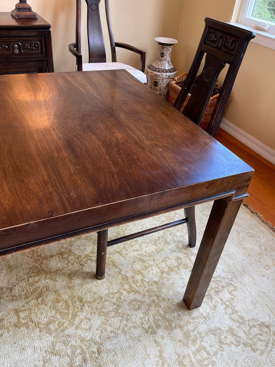 Antique Walnut Dining Table with Two Leaves and Six Chairs Seats 10