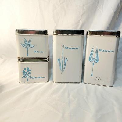 VINTAGE TIN LINCOLN BEAUTYWARE CANNISTER SET
