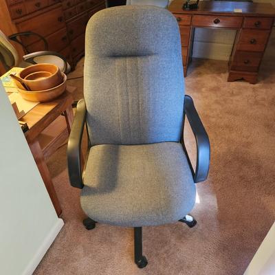 Swivel Adjustable Office Desk Chair