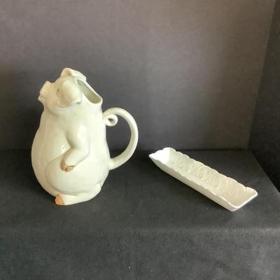 Lot. 6033  Fitz & Floyd â€œ Porky Pitcher â€œ & WEDGEWOOD White Rectangle Dish