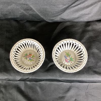 Lot  6049. Pair of Vintage Herend  HVNGARY Hand Painted Petite Floral Porcelain Basket Weave Dish/Bowl